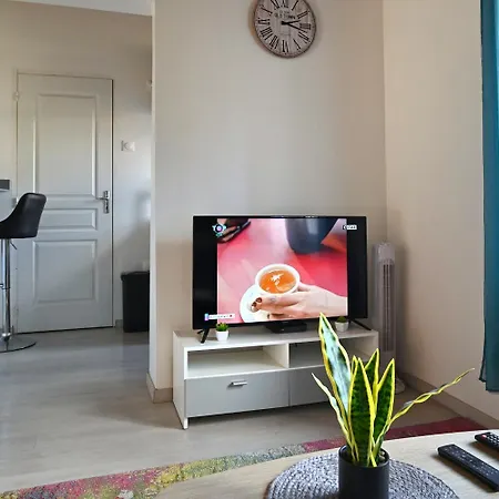 Apartmán Spacieux T2 - Proche Centre - Confort Et Serenite Saint-Quentin (Aisne)